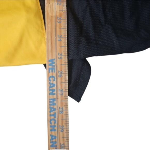 Hufflepuff Hogwarts Tie Back Athletic Tee Sz 2x Yellow Black Split Color NWT - Picture 11 of 16